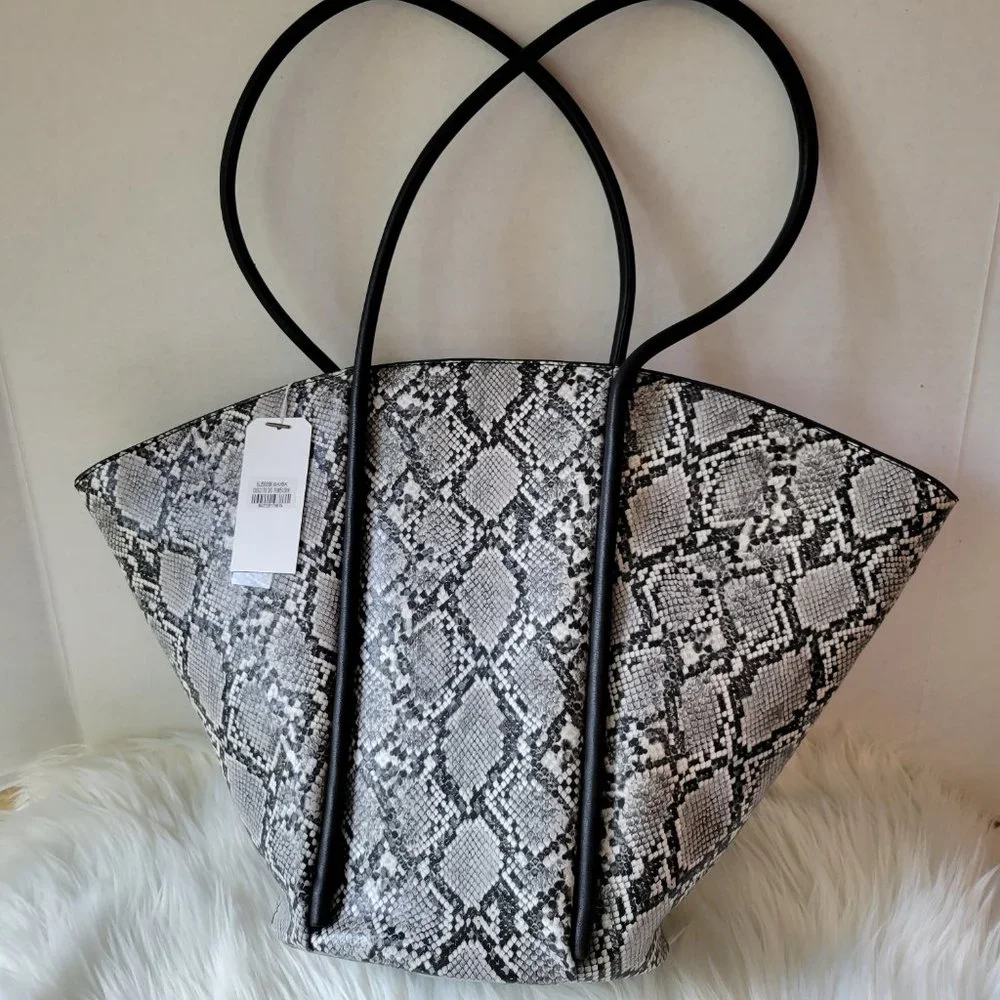 Park Ave Collection Oversized Faux Snake Tote